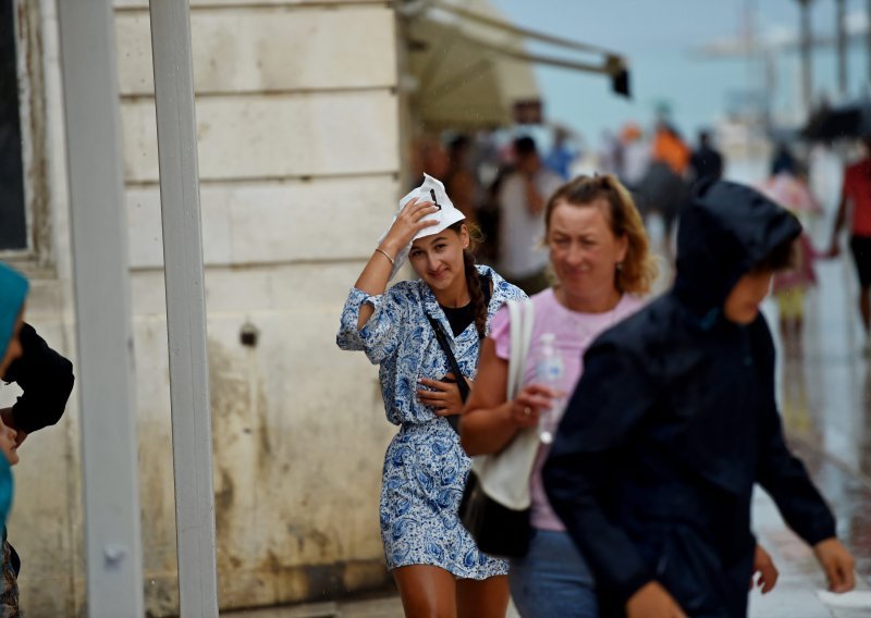 Pripremite se na velike vrućine, a onda stižu obilni pljuskovi i grmljavina