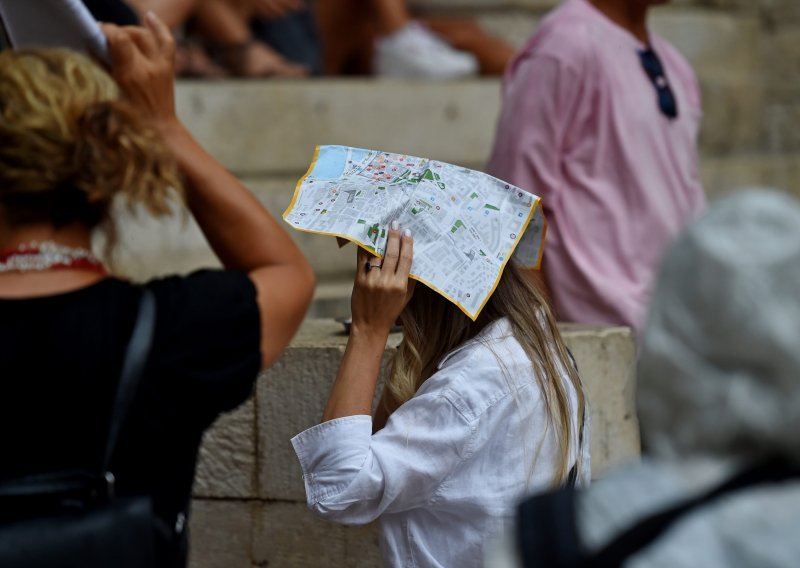 I danas će biti kiše, na jugu Dalmacije pljuskovi s grmljavinom