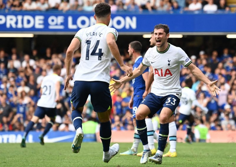 [FOTO] Ivan Perišić u 96. minuti asistirao za remi Chelseaja i Tottenhama; na kraju utakmice zamalo se potukli Conte i Tuchel