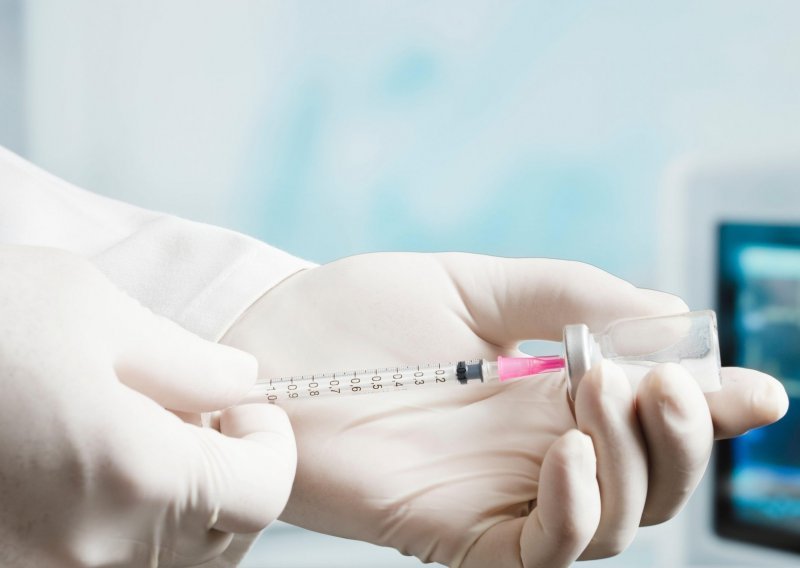 Europarlamentarac: Cjepiva protiv omikrona stižu u EU nedugo nakon odobrenja