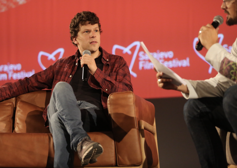 [FOTO] Jesse Eisenberg oduševio masterclassom, održana svjetska premijera filma 'Šest tjedana'