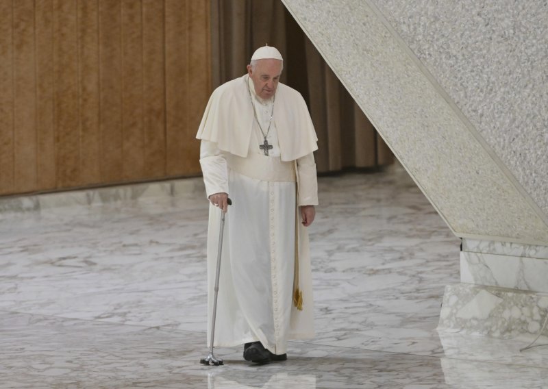 Papa potvrdio nultu toleranciju za seksualno zlostavljanje: Svećenik ne može nastaviti biti svećenik ako je agresor