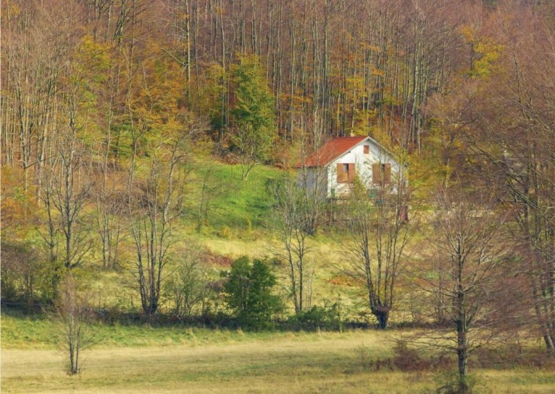 [FOTO] Planinski biseri Like i Gorskog kotara: Ove šarmantne kuće oduševit će svakog gosta