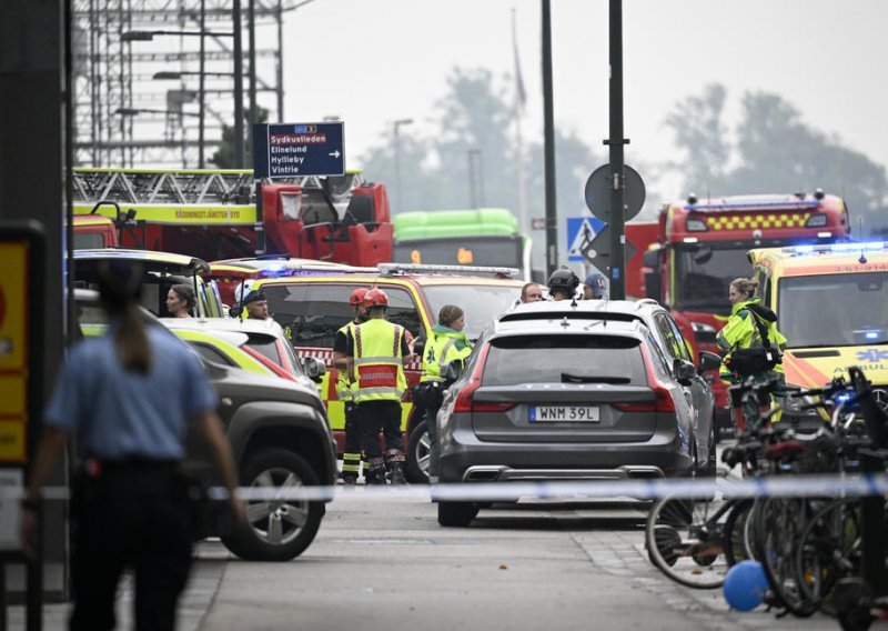 Švedska policija uhitila tinejdžera osumnjičenog za ubojstvo u šoping centru