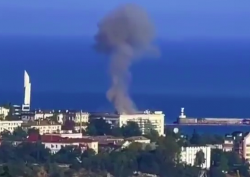 Ukrajinski dron nakon napada na Krimu pao na zgradu u Sevastopolju