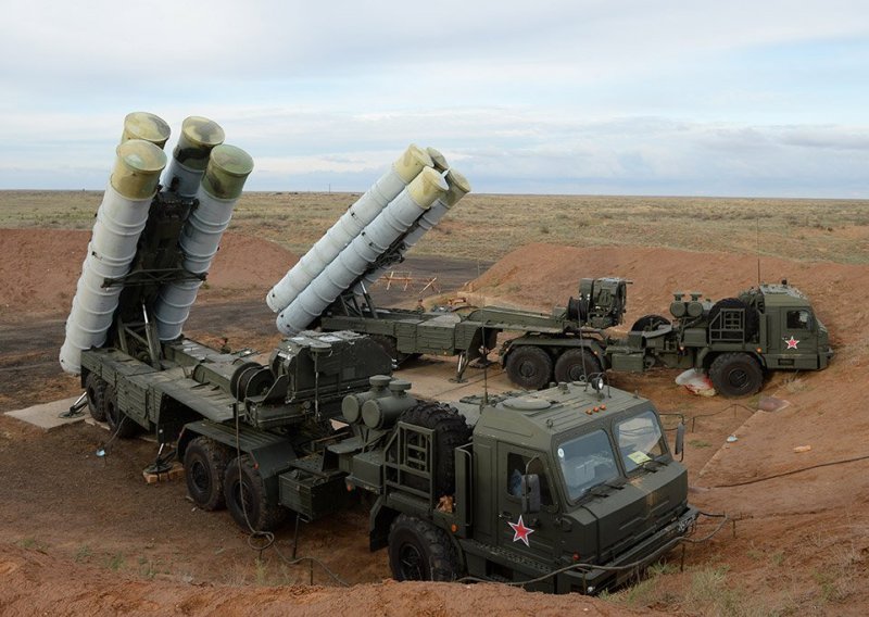 Rusi pojačavaju obranu Moskve moćnim sustavima S-400