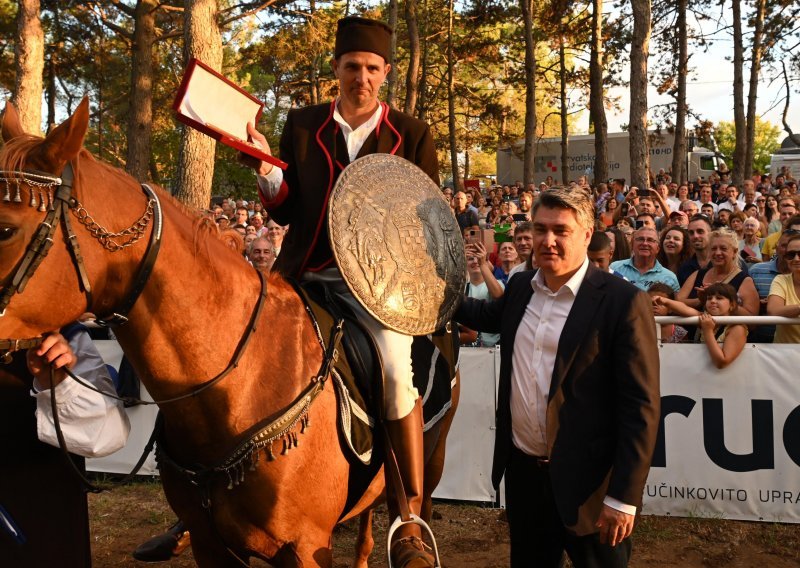 [FOTO] Petar Benčić slavodobitnik 47. Trke na prstenac