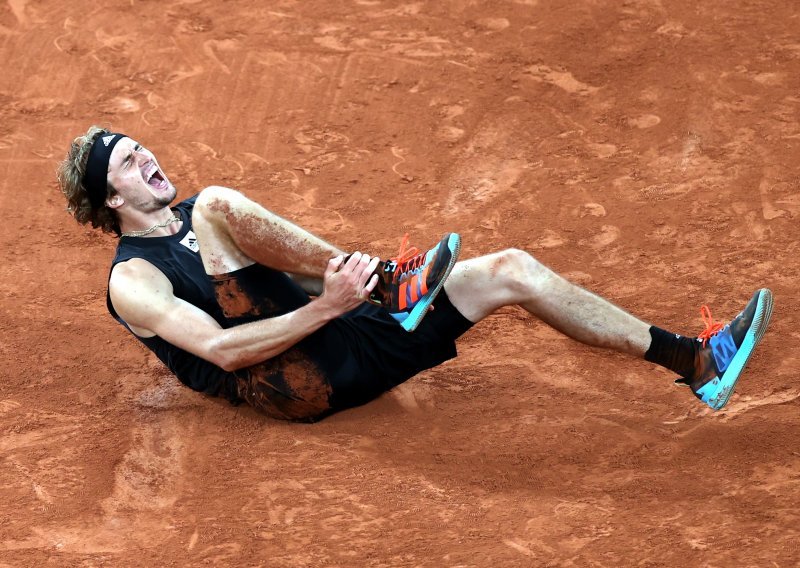 Za razliku od Alexandera Zvereva, koji je osobno otkazao, Novaku Đokoviću zabranjen je dolazak na US Open!