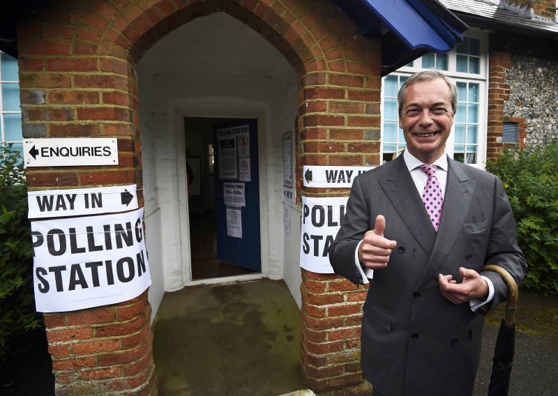 Farage: Izgledno je da Britanija napušta EU