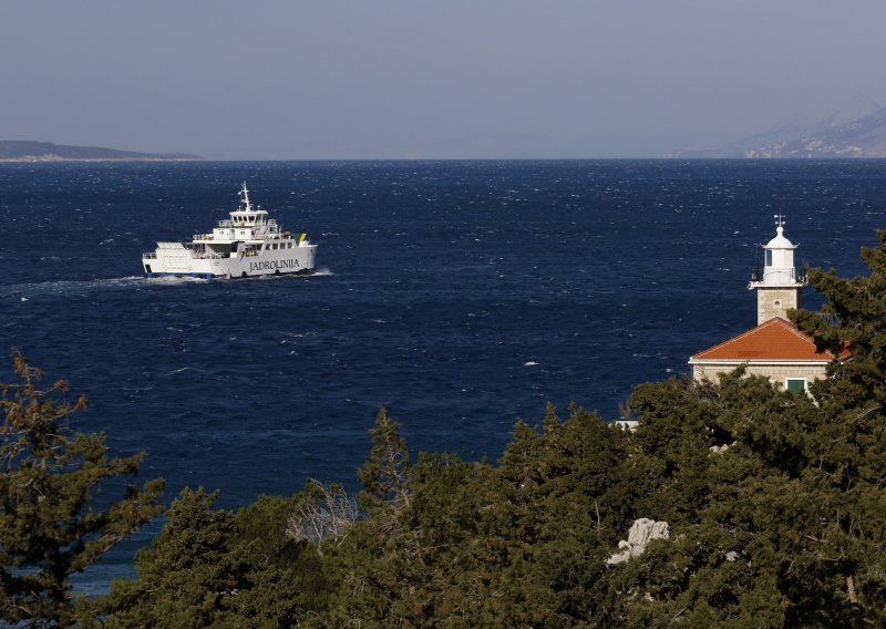 Četvero stranaca izgubilo se na Sušcu, svjetioničar ih pronašao neozlijeđene