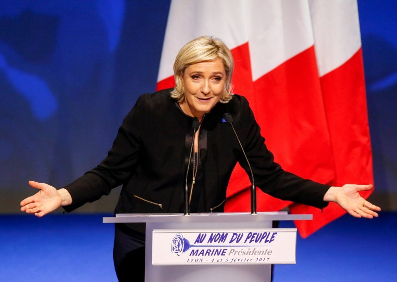 Francuska zatražila skidanje imuniteta Marine Le Pen
