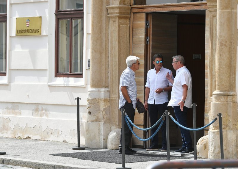 Medved i Malenica se sastali s hrvatskim pilotima kojima prijete tužbe iz Srbije: Vlada će iskoristiti sve mehanizme da ih učinkovito zaštitimo