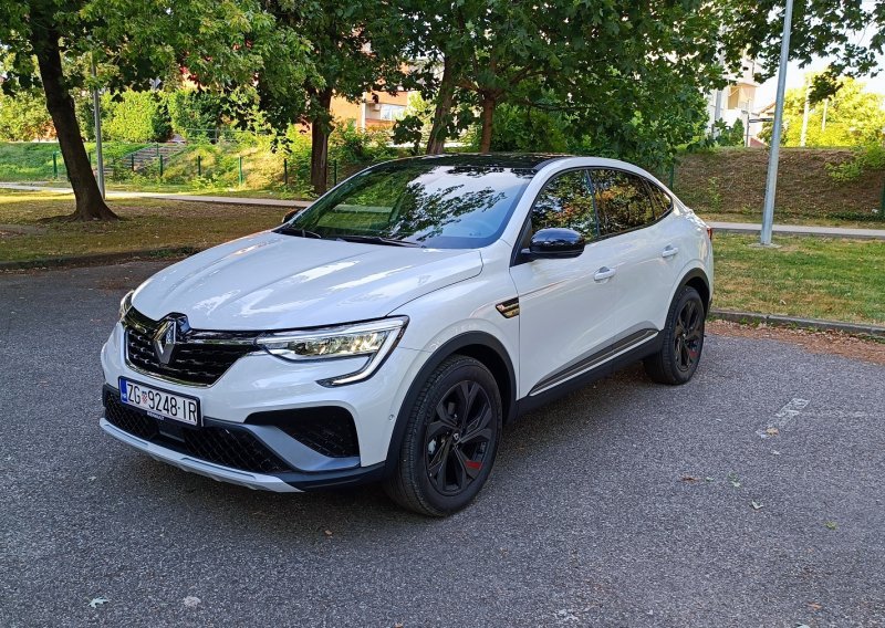 [FOTO/VIDEO] Vozili smo Renault Mégane Conquest R.S. Line TCe 160 EDC: Atraktivni sportski SUV coupé za užitak u vožnji