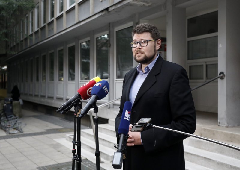 Grbin: Bez promjene korumpirane Vlade u Hrvatskoj neće biti bolje