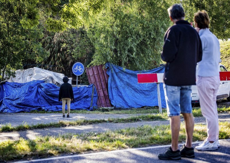 Šest mrtvih u naletu kamiona na grupu ljudi koja je roštiljala blizu Rotterdama