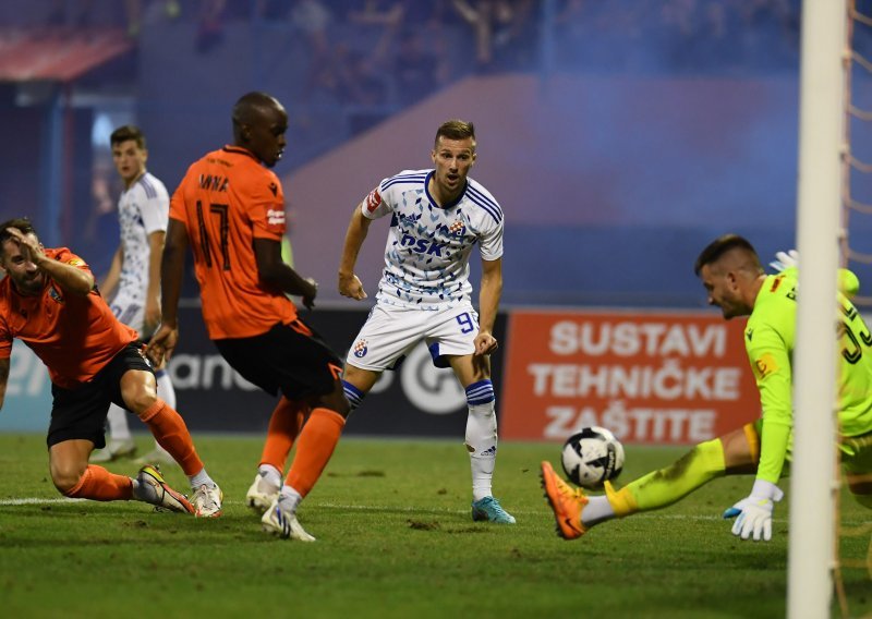 [VIDEO/FOTO] Bruno Petković ušao je s klupe pa iz penala zabio za pobjedu Dinama na Šubićevcu