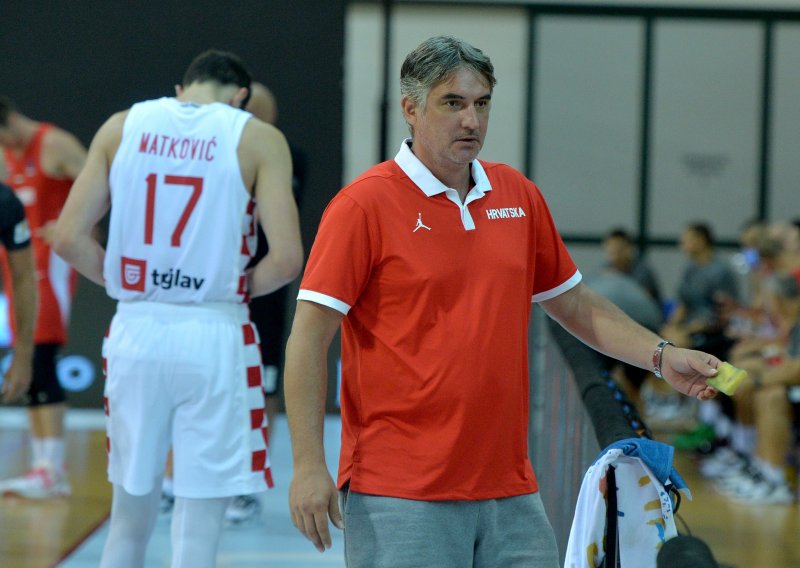 Hrvatski košarkaši lako dobili Švicarsku, ali izbornik Mulaomerović je ipak zabrinut; objasnio je zašto Hezonja nije igrao ni minute