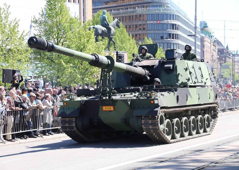 [VIDEO/FOTO] Ovo su južnokorejske haubice kakve po uzoru na Estoniju, Finsku i Norvešku nabavlja i Poljska, a stiže ih čak 670