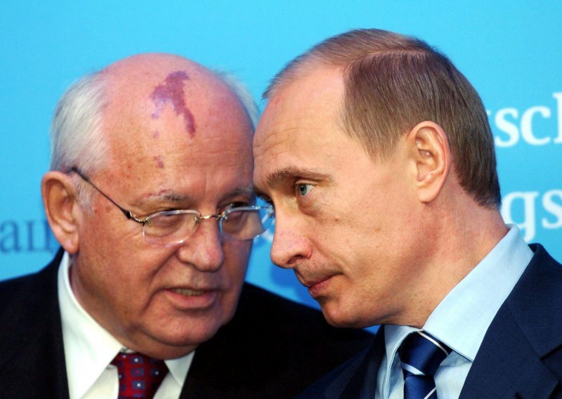 Kako je Putin razorio političku ostavštinu Gorbačova: 'Sve njegove političke reforme su uništene - nilch, nula, pepeo'