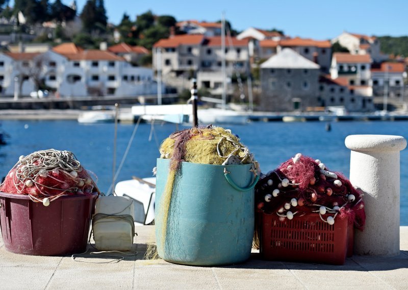 Crikvenički Jadran za 30,1 milijuna kuna kupuje Grand hotel View u Postirama na Braču