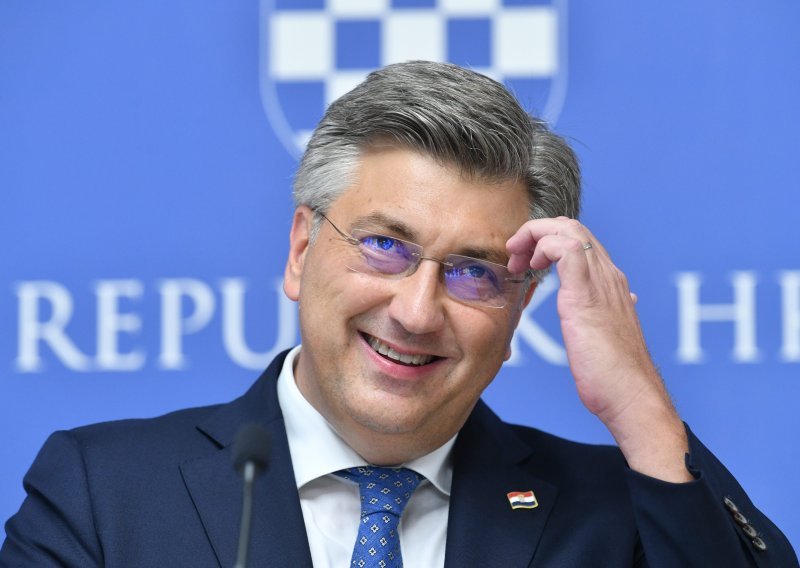 Plenković izlazi iz izolacije, negativan je na koronavirus