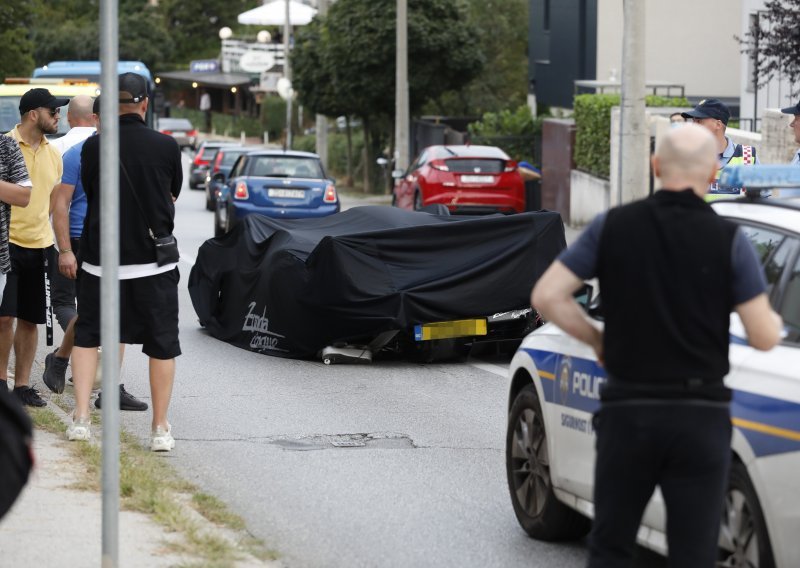 [FOTO] U zagrebačkim Mlinovima razbijena Pagani Zonda vrijedna 15 milijuna eura