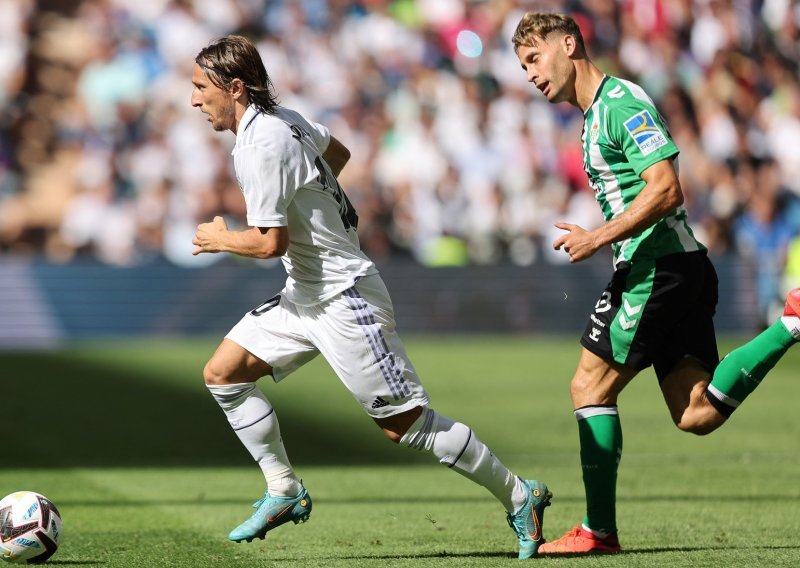 [FOTO] Sudar momčadi sa savršenim učinkom pripao Real Madridu; 'Kraljevi' predvođeni Modrićem slomili opasni Betis