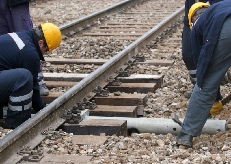 Mrtva osoba pronađena na pruzi kod Nove Gradiške