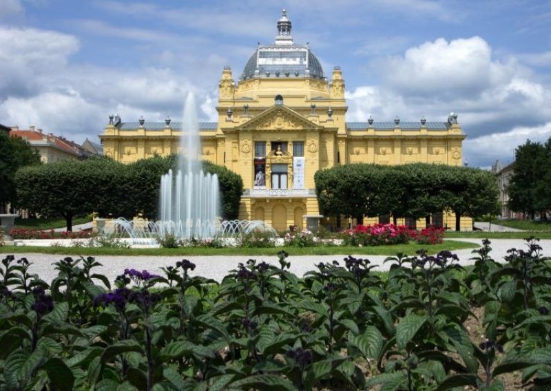 Umjetnički paviljon dovodi izložbu Giacomettija i uvodi godišnju ulaznicu