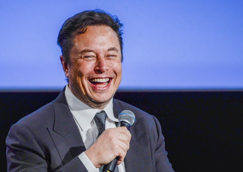 Parnica Twitter vs. Musk prekinuta do kraja mjeseca, Musku treba vremena da financira preuzimanje