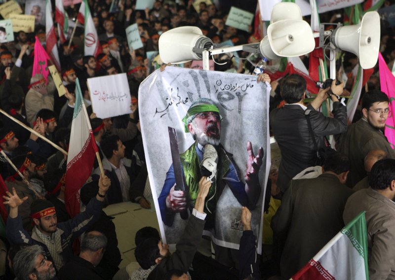 Tisuće Iranaca traži smaknuće oporbenih vođa