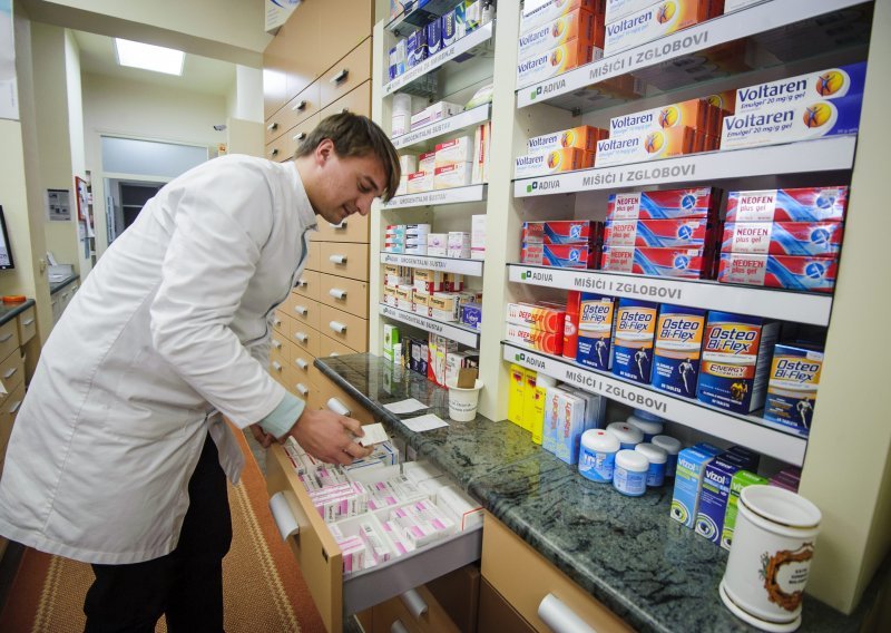 Oktal Pharma: Na tržištu postoje tri Bronchostop sirupa i nijedan se ne povlači