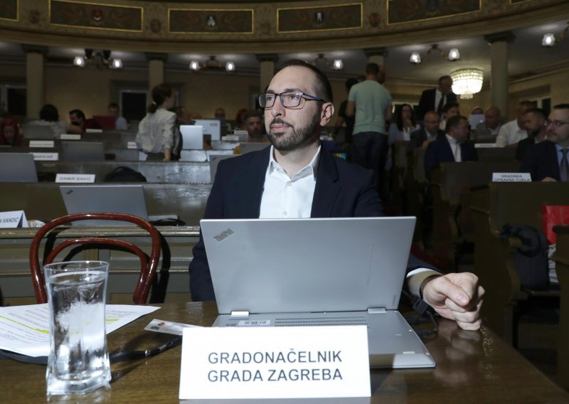 Tomašević: Neću dozvoliti da me ucjenjuju, niti ću biti oruđe u SDP-ovim obračunima. Ja sam na nove izbore spreman