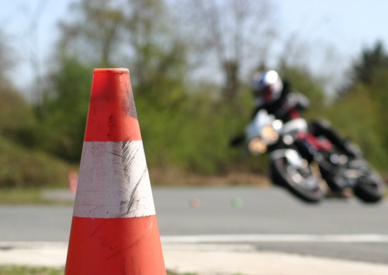 [FOTO] Ovise li ozljede motociklista o motociklu i vrsti sudara? 14. Međunarodna motociklistička konferencija donosi odgovor
