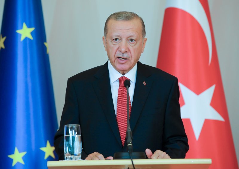 Turski predsjednik Erdogan jasno poručio: Rusija mora vratiti okupirana područja Ukrajini, pa i Krim