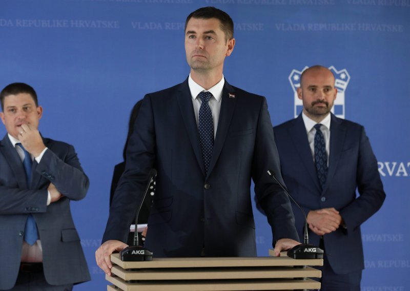 [VIDEO] Filipović potvrdio: Vlada je predložila NO Ine razrješenje hrvatskih članova Uprave