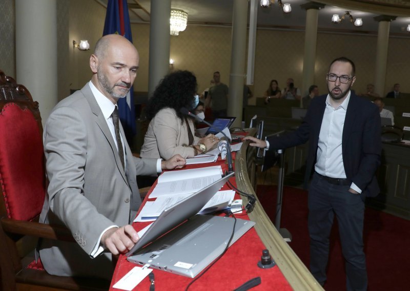 SDP raskida sporazum o suradnji s Možemo u Zagrebu