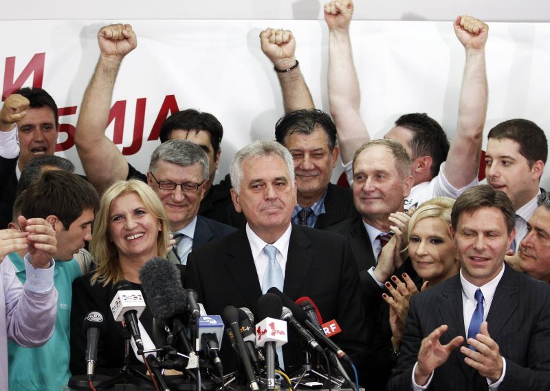 Nikolic says will invite Josipovic at his inauguration