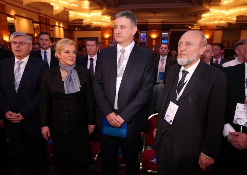 Njemački ekspert HDZ-ovcima održao predavanje o krizi u EU