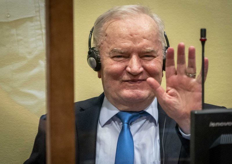 Ratni zločinac Ratko Mladić hospitaliziran u Haagu, u lošem je zdravstvenom stanju