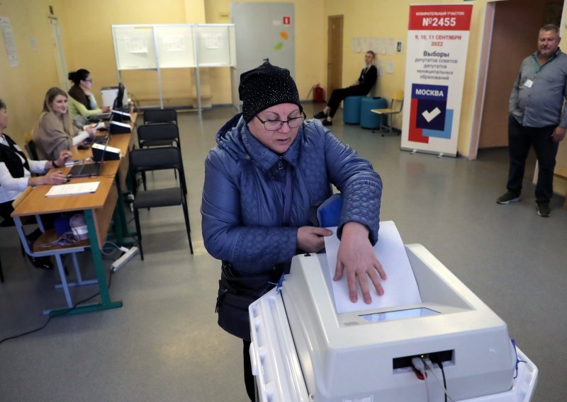 [FOTO] Na regionalnim izborima u Rusiji pobjedu odnijelo 14 aktualnih guvernera