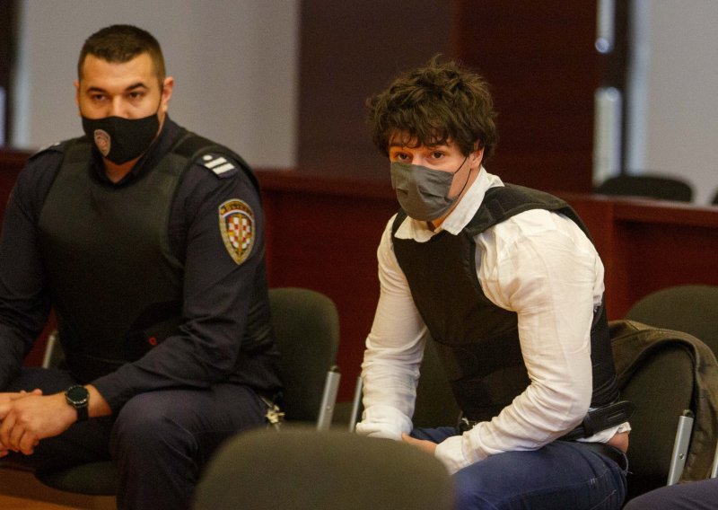 Ukinuta presuda Filipu Zavadlavu, mladiću koji je hicima iz kalašnjikova ubio trojicu u Splitu
