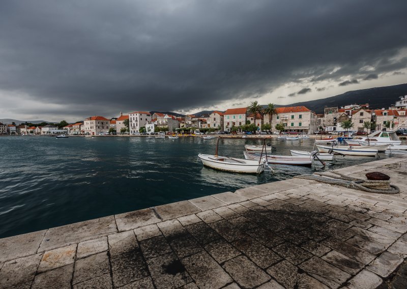 Stiže jako grmljavinsko nevrijeme, evo što nas čeka za vikend