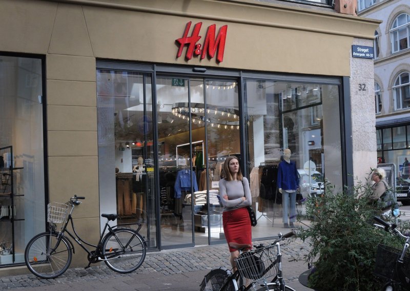 Kupci stežu remen: Pad prihoda H&M-a zbog slabije kupovne moći