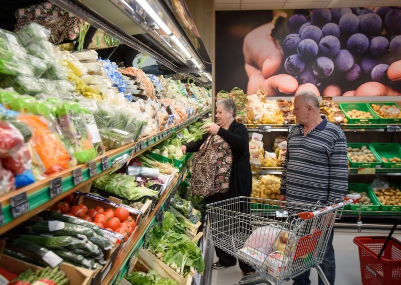 Zabilježena prva jača pojeftinjenja: Pogledajte koje su cijene pale