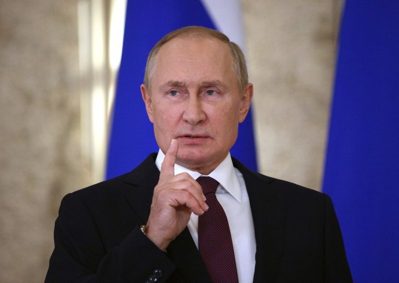 [VIDEO] Putin zaprijetio Ukrajini: Rat može postati još ozbiljniji. Mi ne žurimo