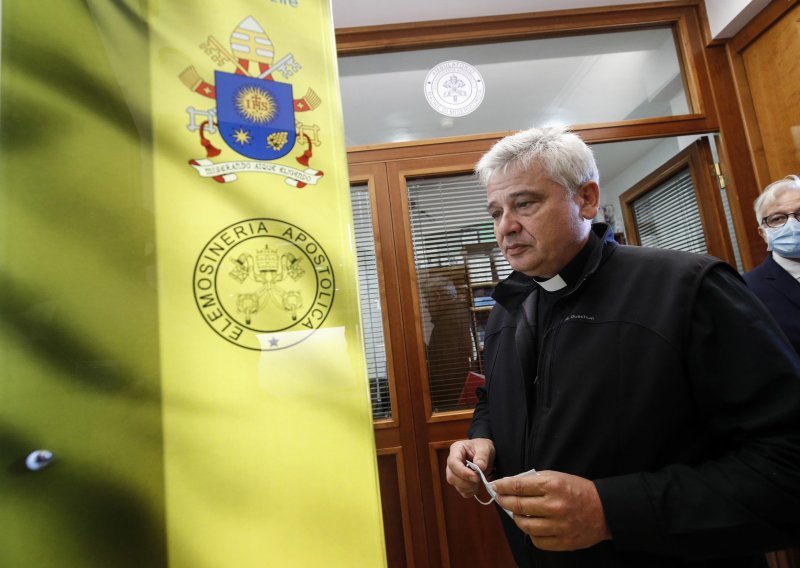 Zapucano na papinog izaslanika u Ukrajini, nije ozlijeđen
