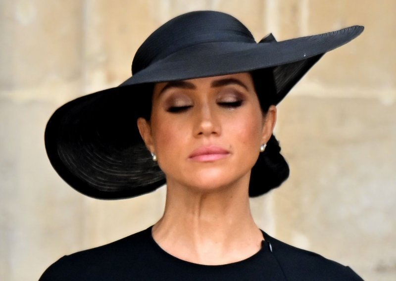 Nakon ove snimke mnogi se pitaju - jesu li suze Meghan Markle na sprovodu uopće bile iskrene?