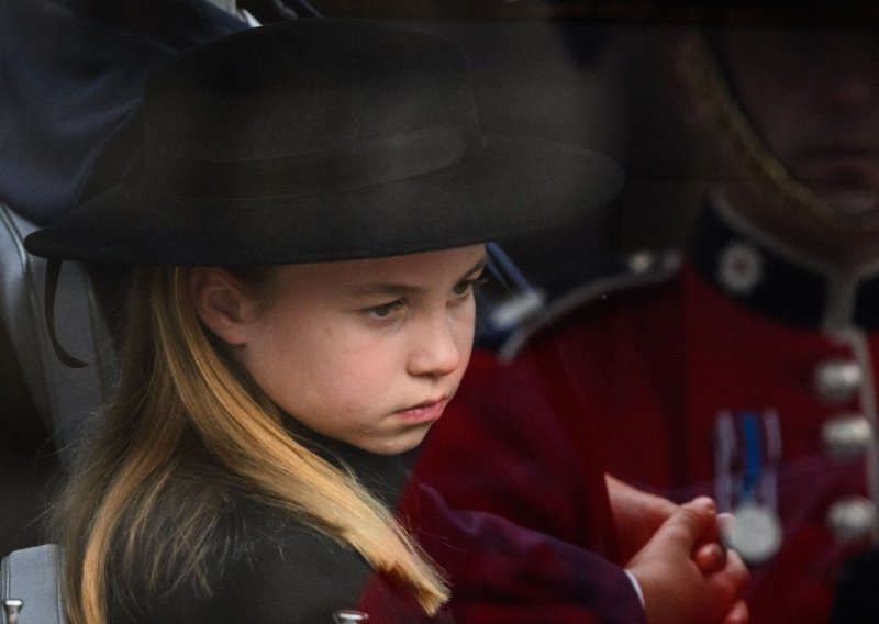 Princeza Charlotte i danas je glavna tema na društvenim mrežama, a razlog se krije u njezinoj kosi