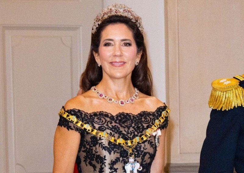 Svi su se pitali zašto se danska princeza Mary nije pojavila na kraljičinom sprovodu, a bila je pozvana